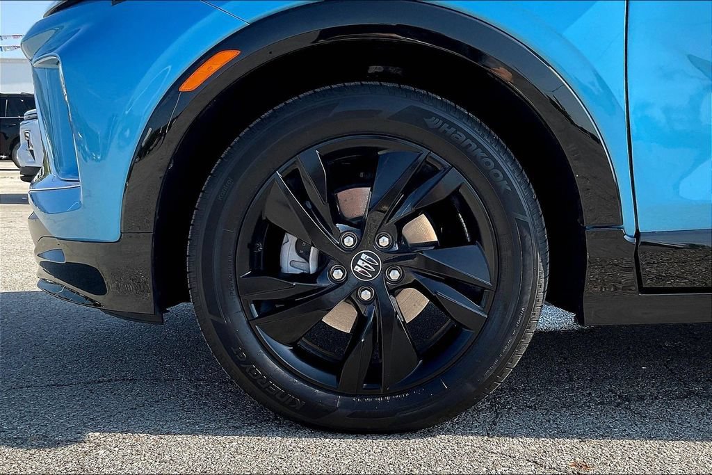 Used 2026 Buick Encore GX Sport Touring w/ Comfort Package FWD image 28