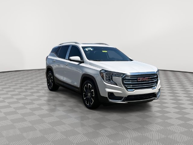 Certified 2022 GMC Terrain SLT w/ Infotainment Package II FWD image 3