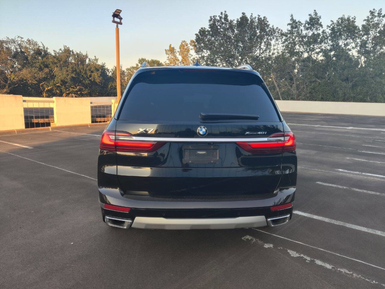 Used 2019 BMW X7 xDrive40i w/ Cold Weather Package image 6