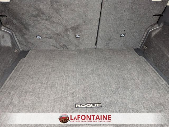 Used 2025 Nissan Rogue SV FWD image 28