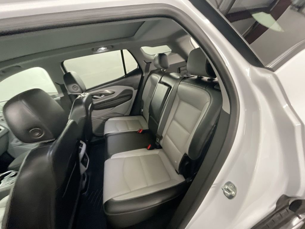 Used 2022 GMC Terrain SLT image 24