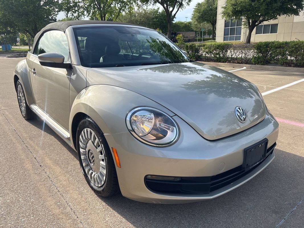 Used 2014 Volkswagen Beetle 1.8T image 2