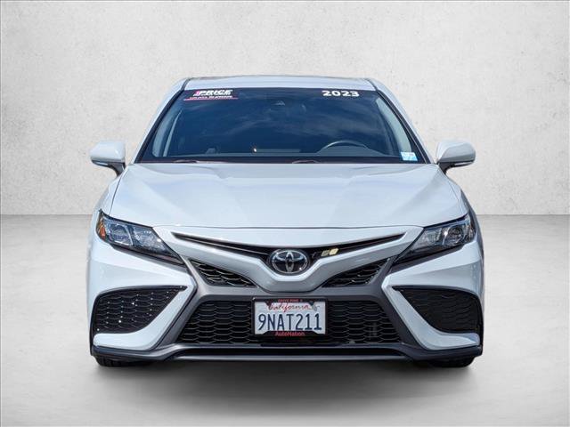 Used 2023 Toyota Camry SE FWD video 2