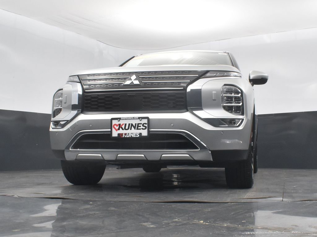 Used 2022 Mitsubishi Outlander SE image 52