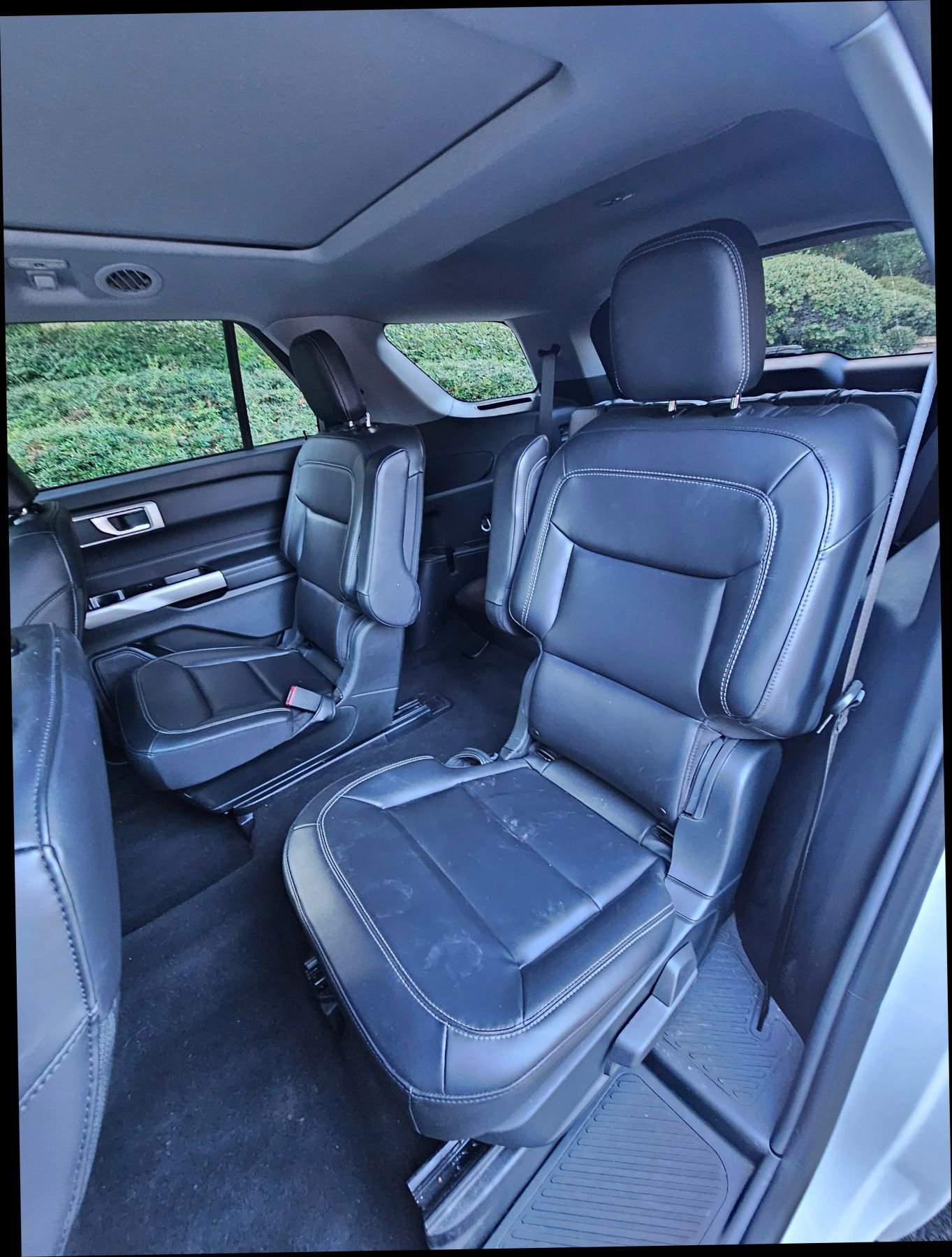 Used 2023 Ford Explorer XLT w/ Equipment Group 202A image 22