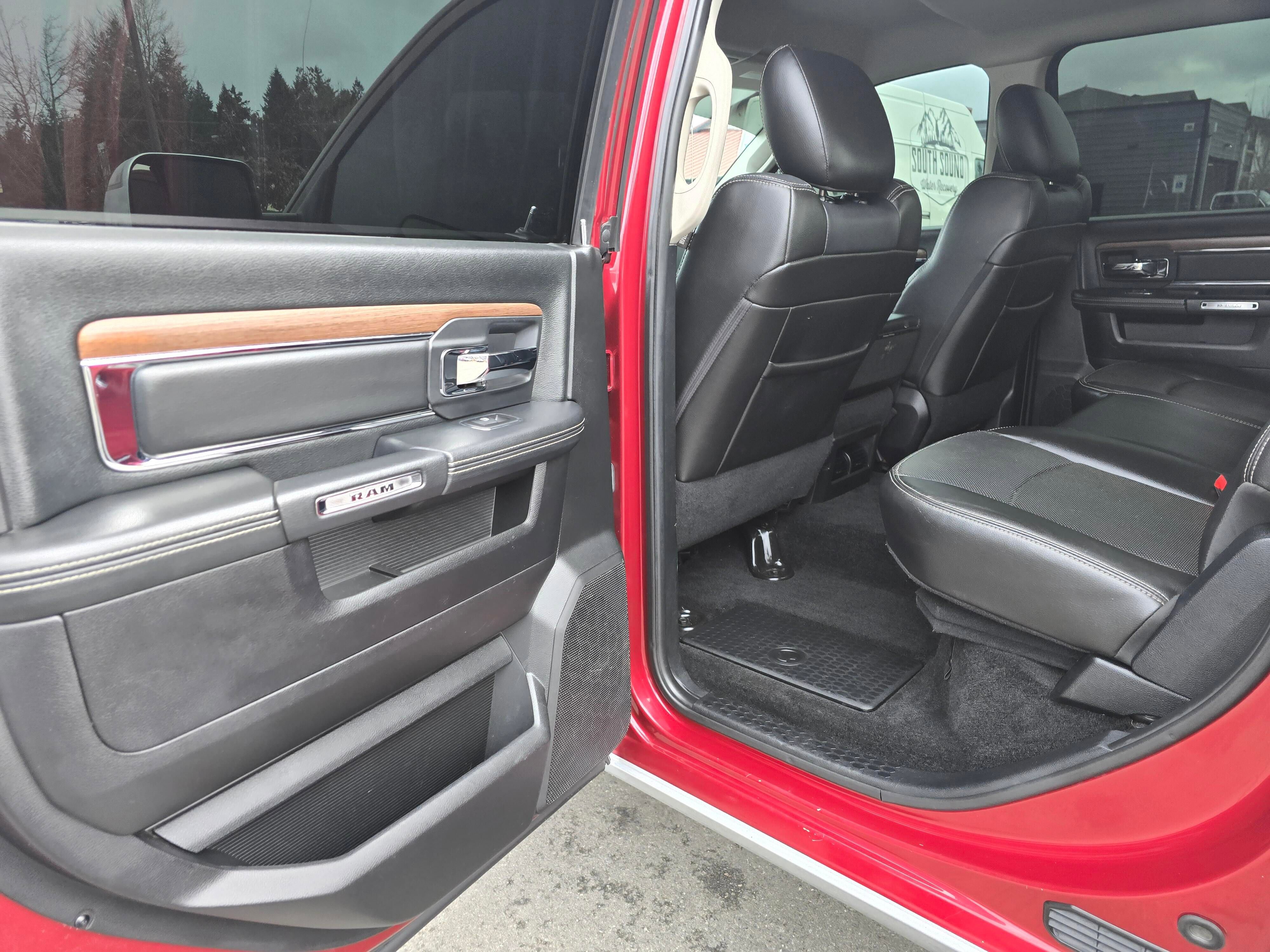 Used 2014 RAM 2500 Laramie image 27