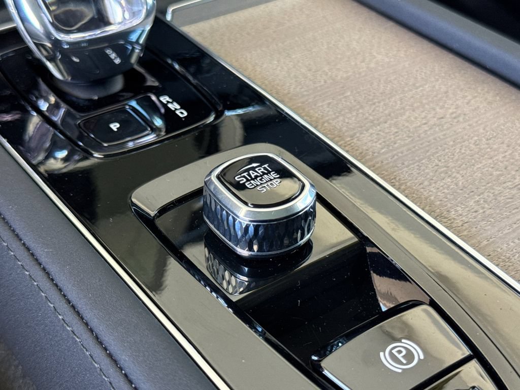 New 2026 Volvo XC90 B6 Plus AWD/4WD image 23