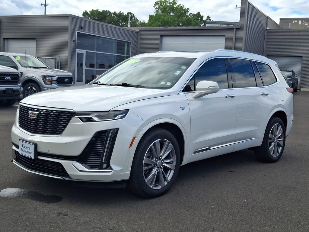 Used 2024 Cadillac XT6 Premium Luxury w/ LPO, Floor Liner Package AWD/4WD image 6