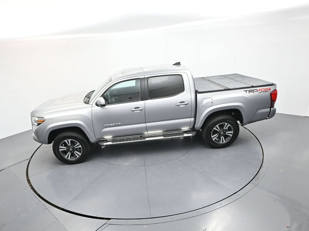 Used 2016 Toyota Tacoma TRD Sport w/ Premium & Technology Package AWD/4WD image 27