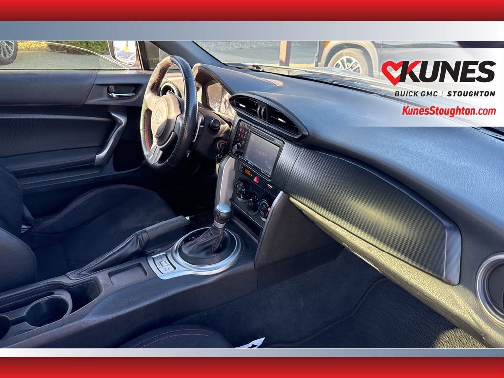 Used 2013 Scion FR-S image 34