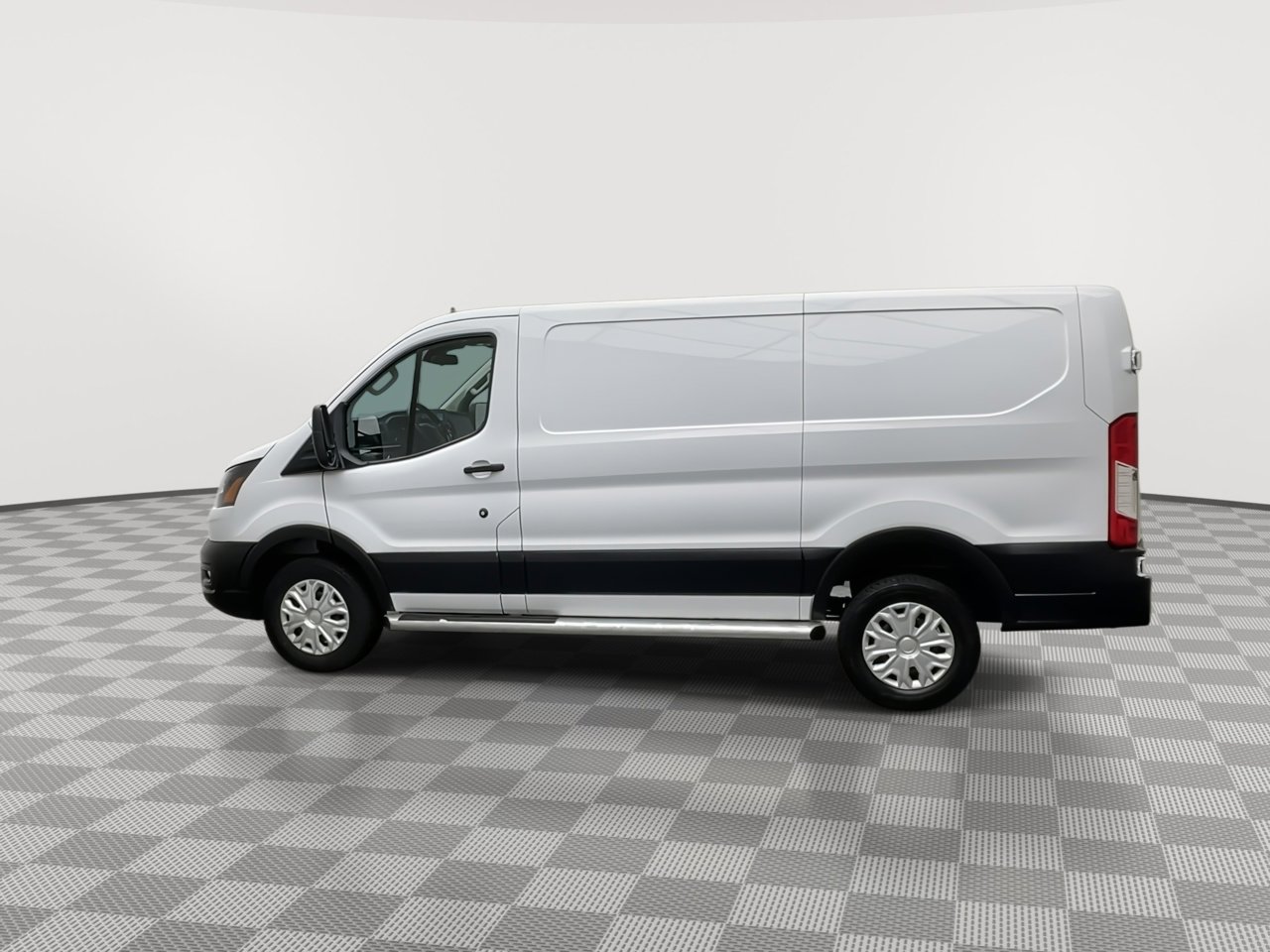 Certified 2025 Ford Transit 250 Low Roof w/ Exterior Upgrade Package RWD image 27
