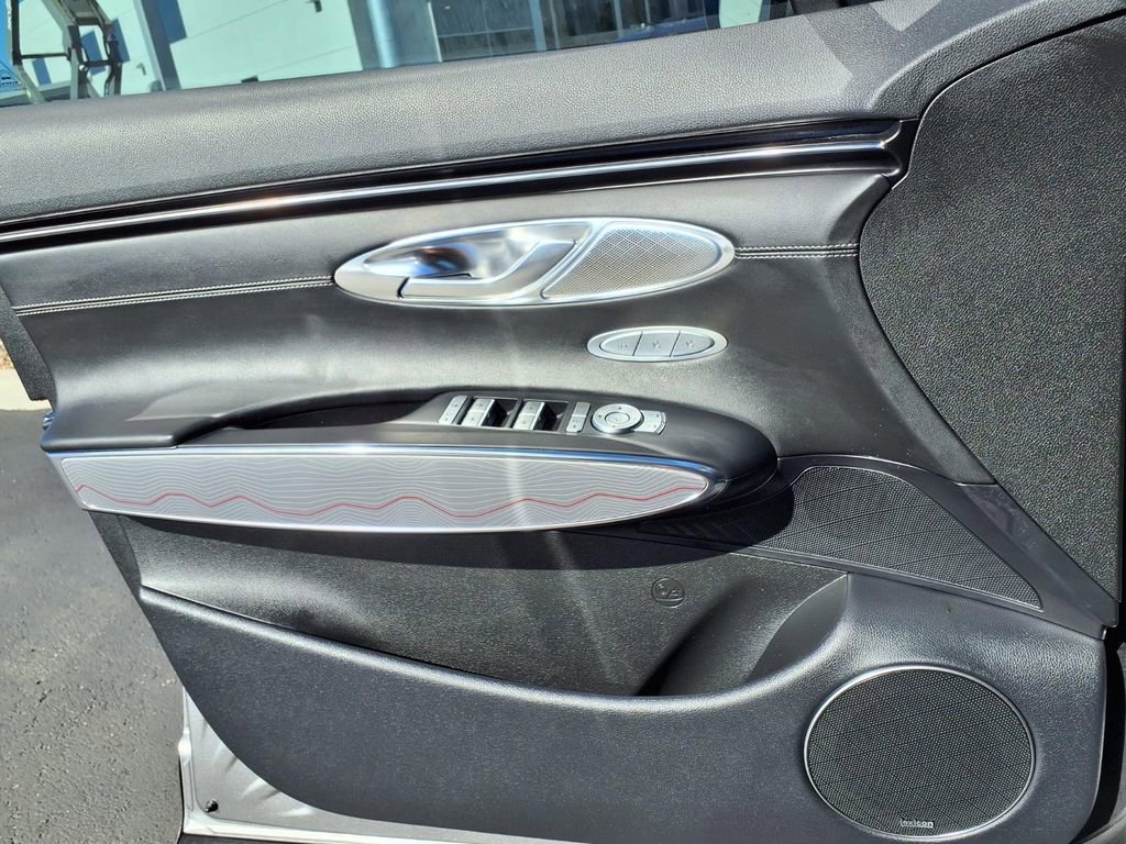 Used 2023 Genesis GV70 2.5T Advanced w/ Advanced Package image 28