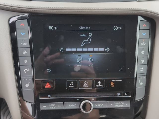 Used 2024 INFINITI QX50 Luxe FWD image 19