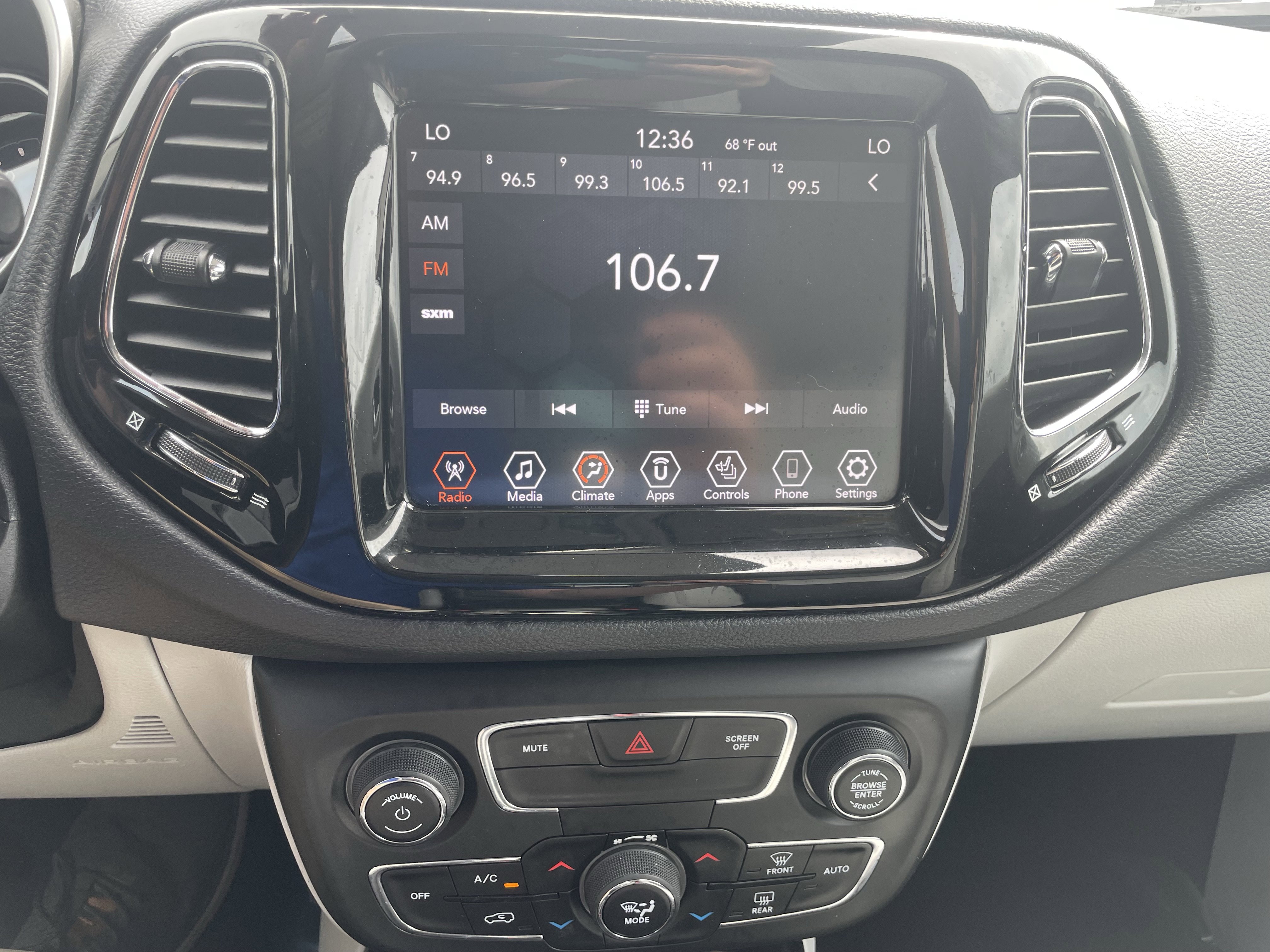 Used 2020 Jeep Compass Limited AWD/4WD image 20