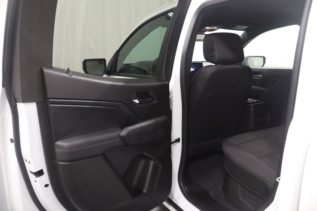 Used 2023 Chevrolet Colorado LT w/ LT Convenience Package II AWD/4WD image 12