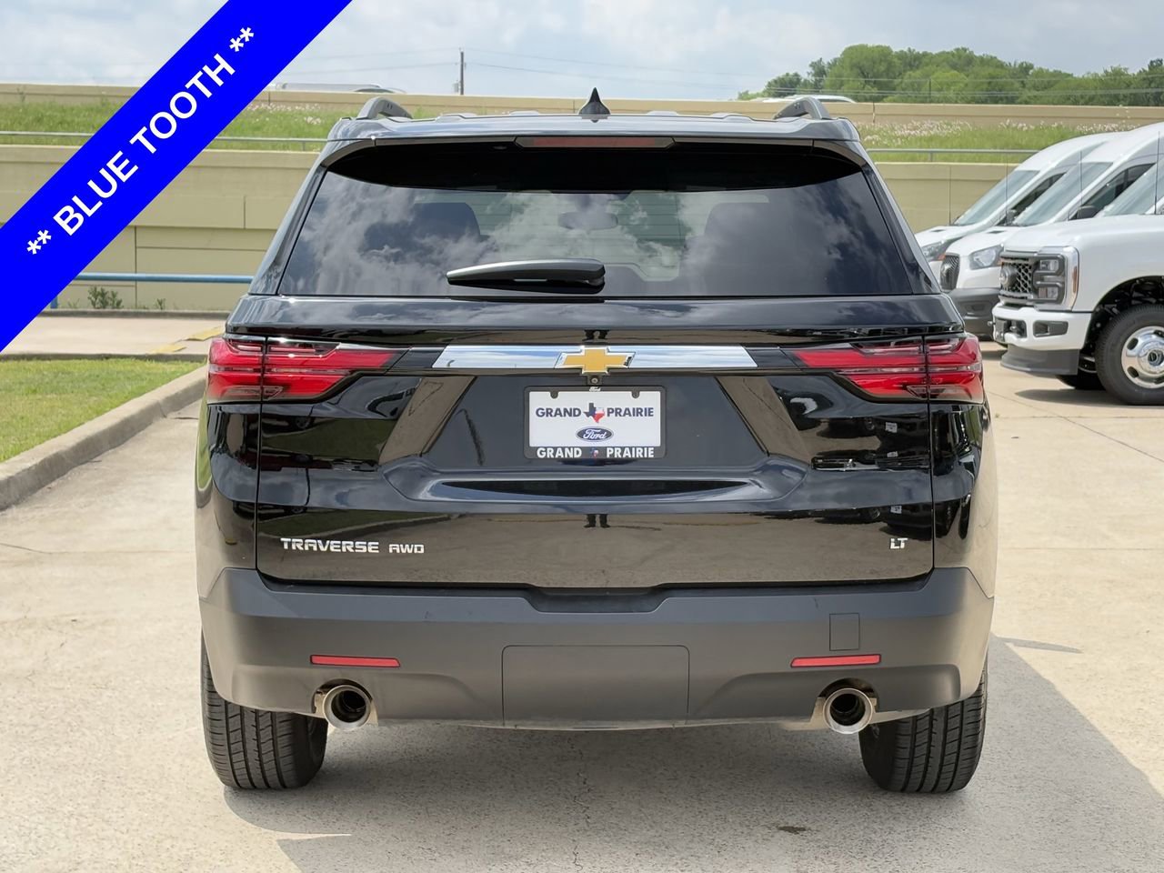 Used 2023 Chevrolet Traverse LT w/ LPO, Floor Liner Package AWD/4WD image 7