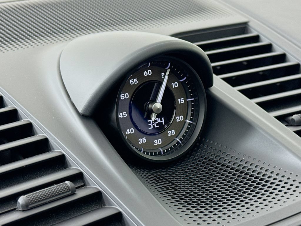 Certified 2025 Porsche Panamera Turbo AWD/4WD image 17
