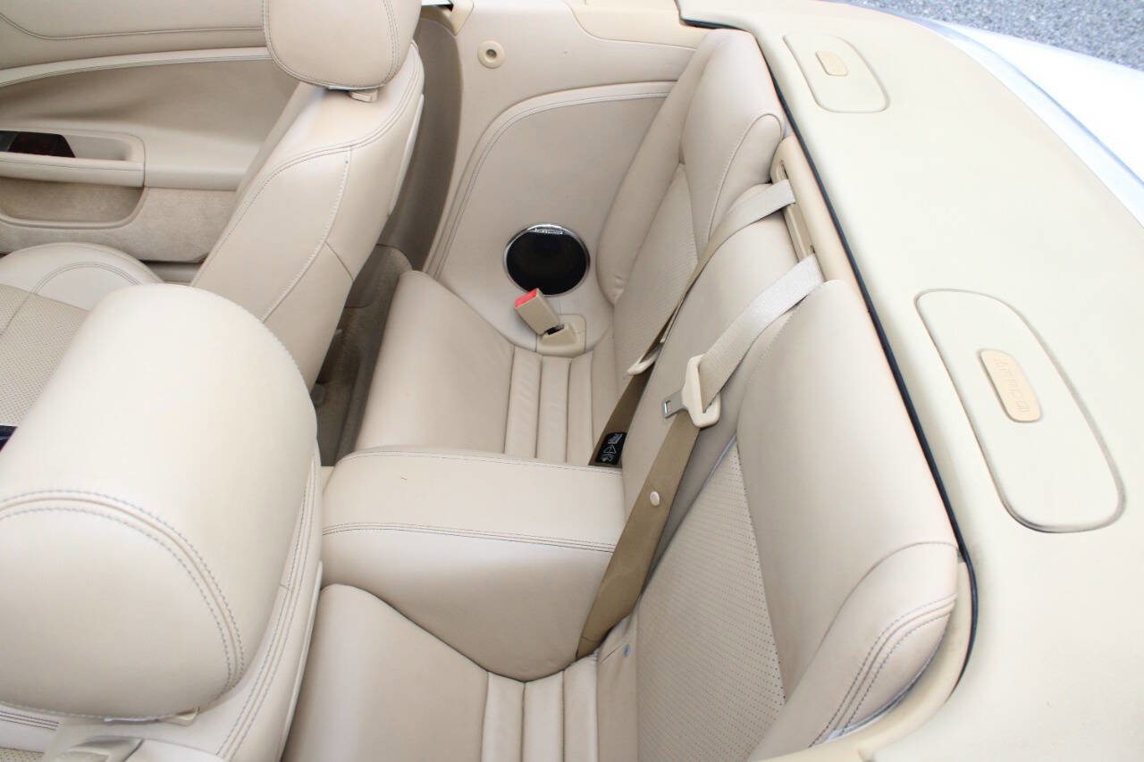 Used 2011 Jaguar XK Convertible image 28