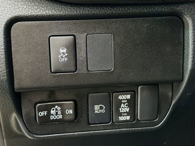 Used 2023 Toyota Tacoma TRD Off-Road image 10