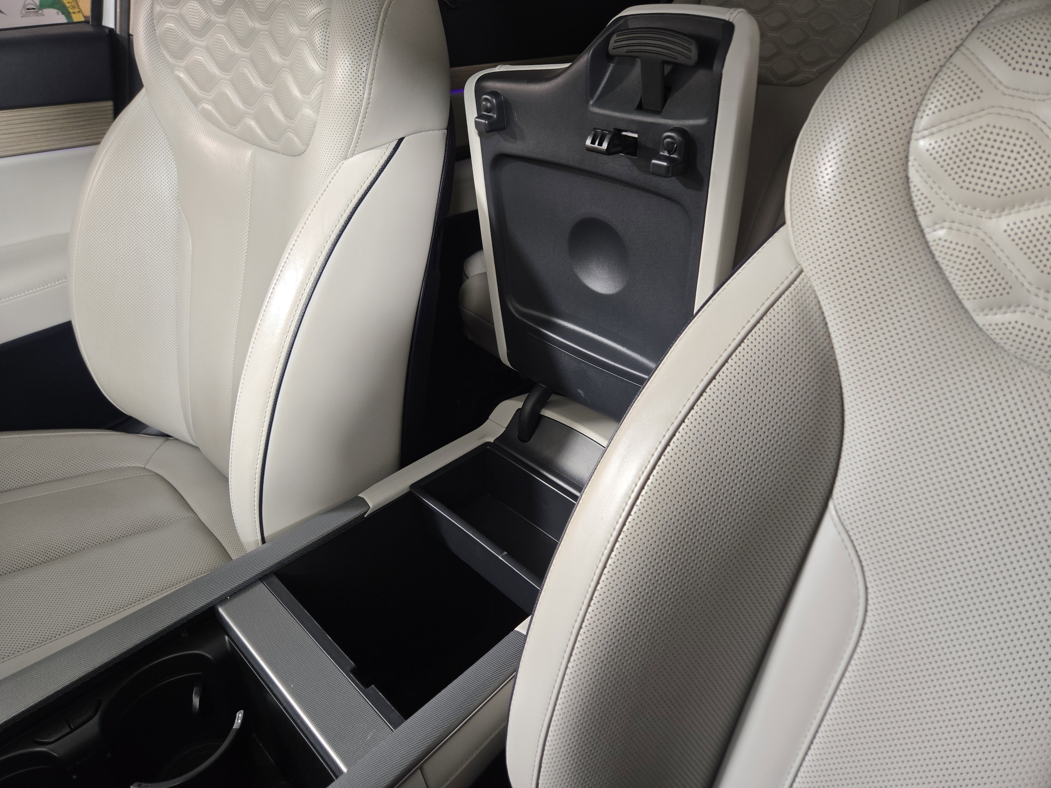 Used 2022 Hyundai Palisade Limited image 30