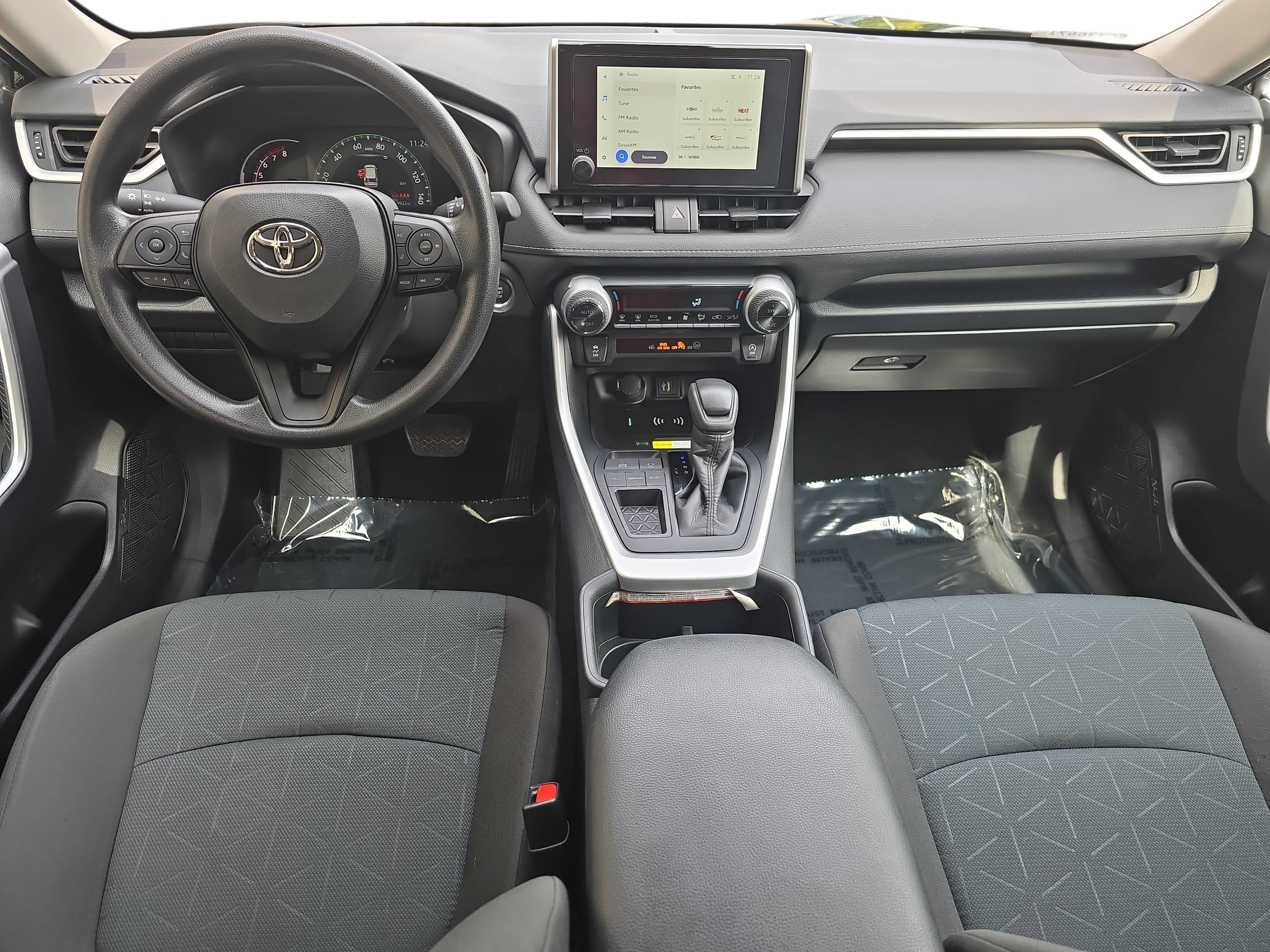 Used 2025 Toyota RAV4 XLE w/ Convenience Package FWD image 9