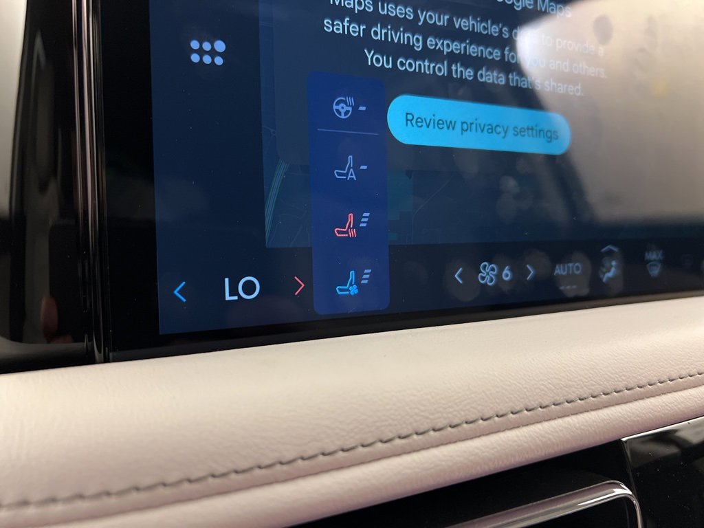 Used 2025 Lincoln Aviator Reserve w/ Equipment Group 201A image 13