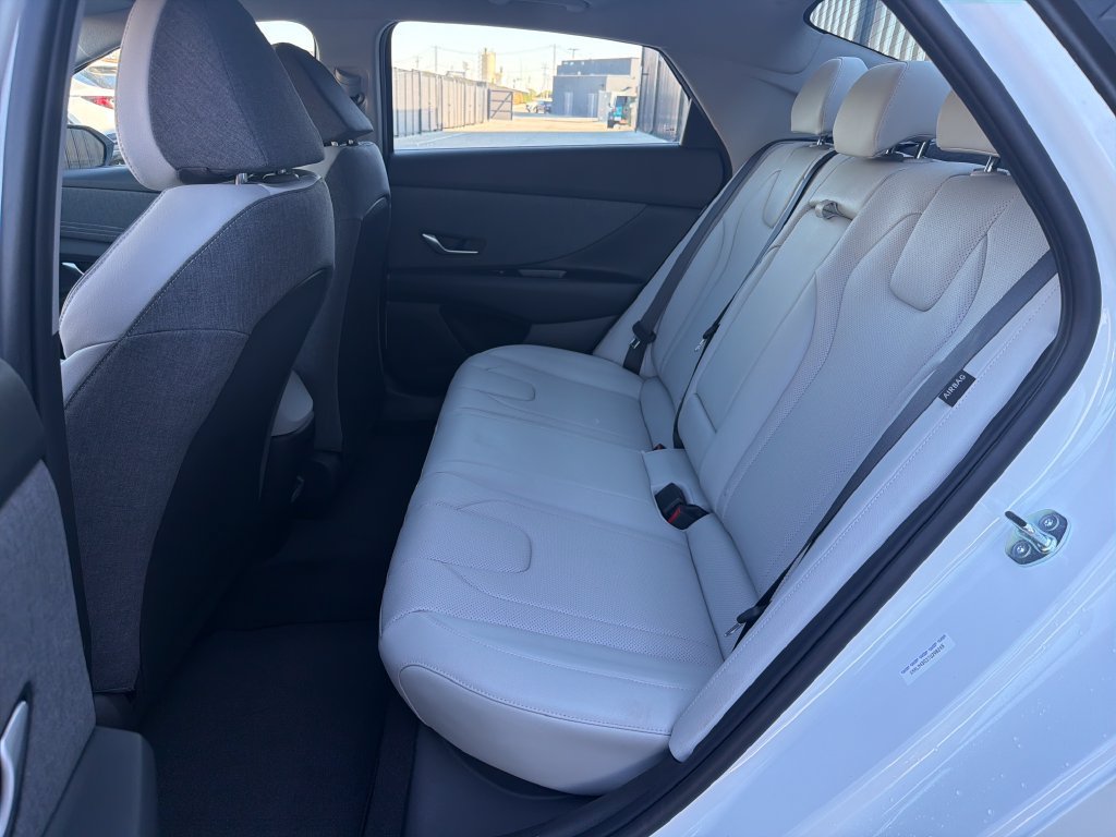 New 2026 Hyundai Elantra SEL Sport FWD image 19