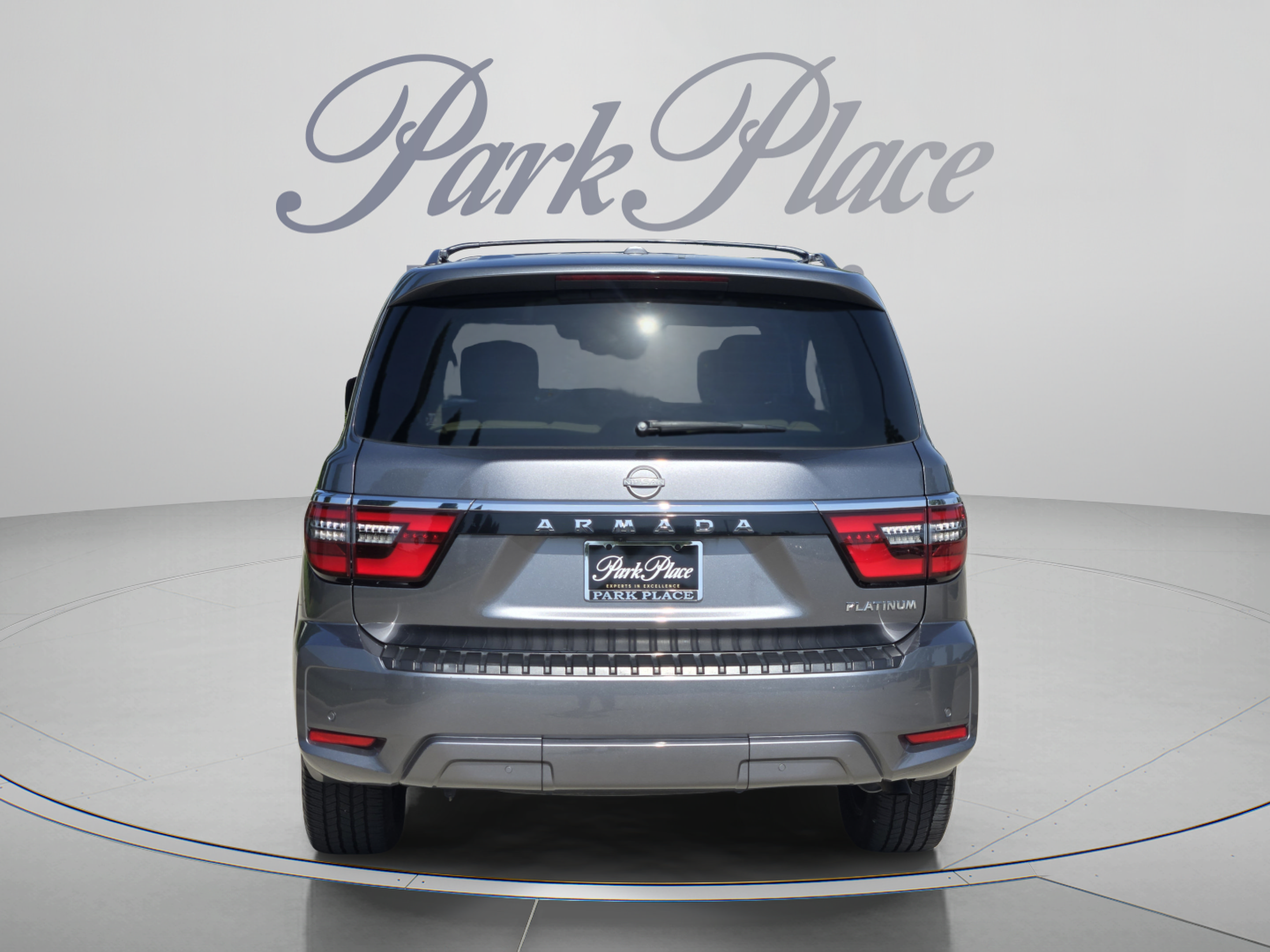 Used 2022 Nissan Armada Platinum RWD image 4