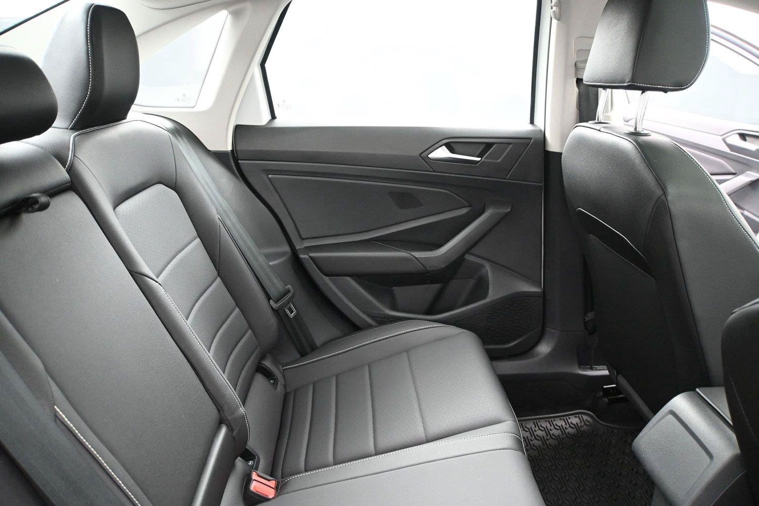 Used 2023 Volkswagen Jetta SE w/ Panoramic Sunroof Package FWD image 20