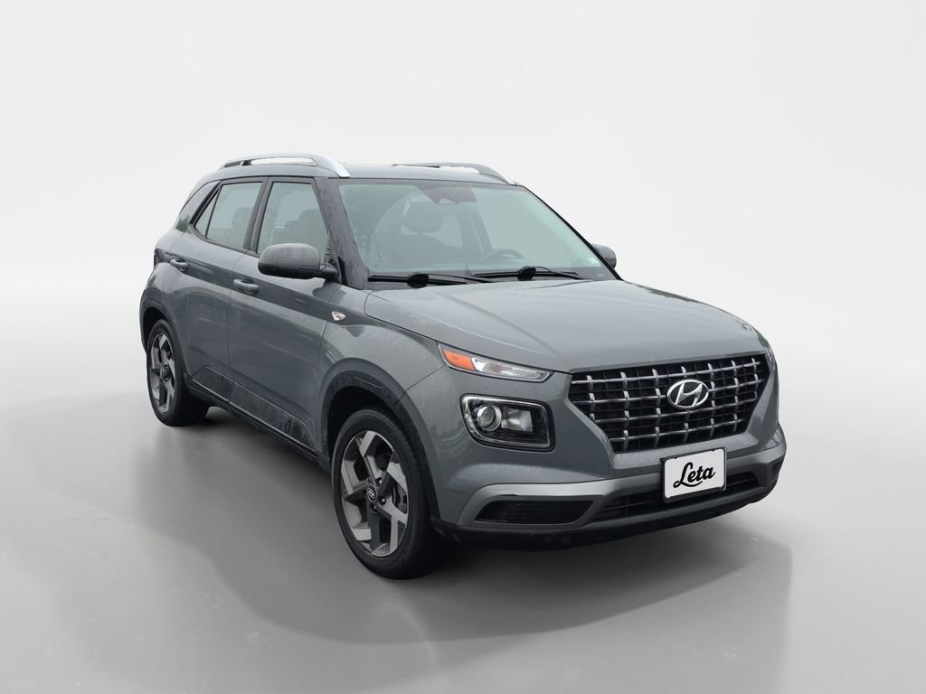 Used 2023 Hyundai Venue SEL w/ Cargo Package FWD image 2