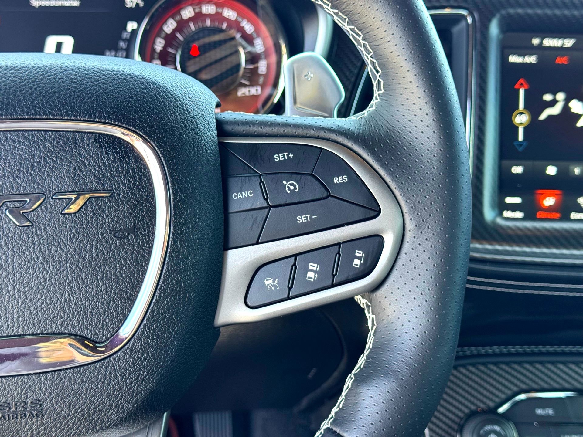 Used 2023 Dodge Challenger SRT Hellcat image 32