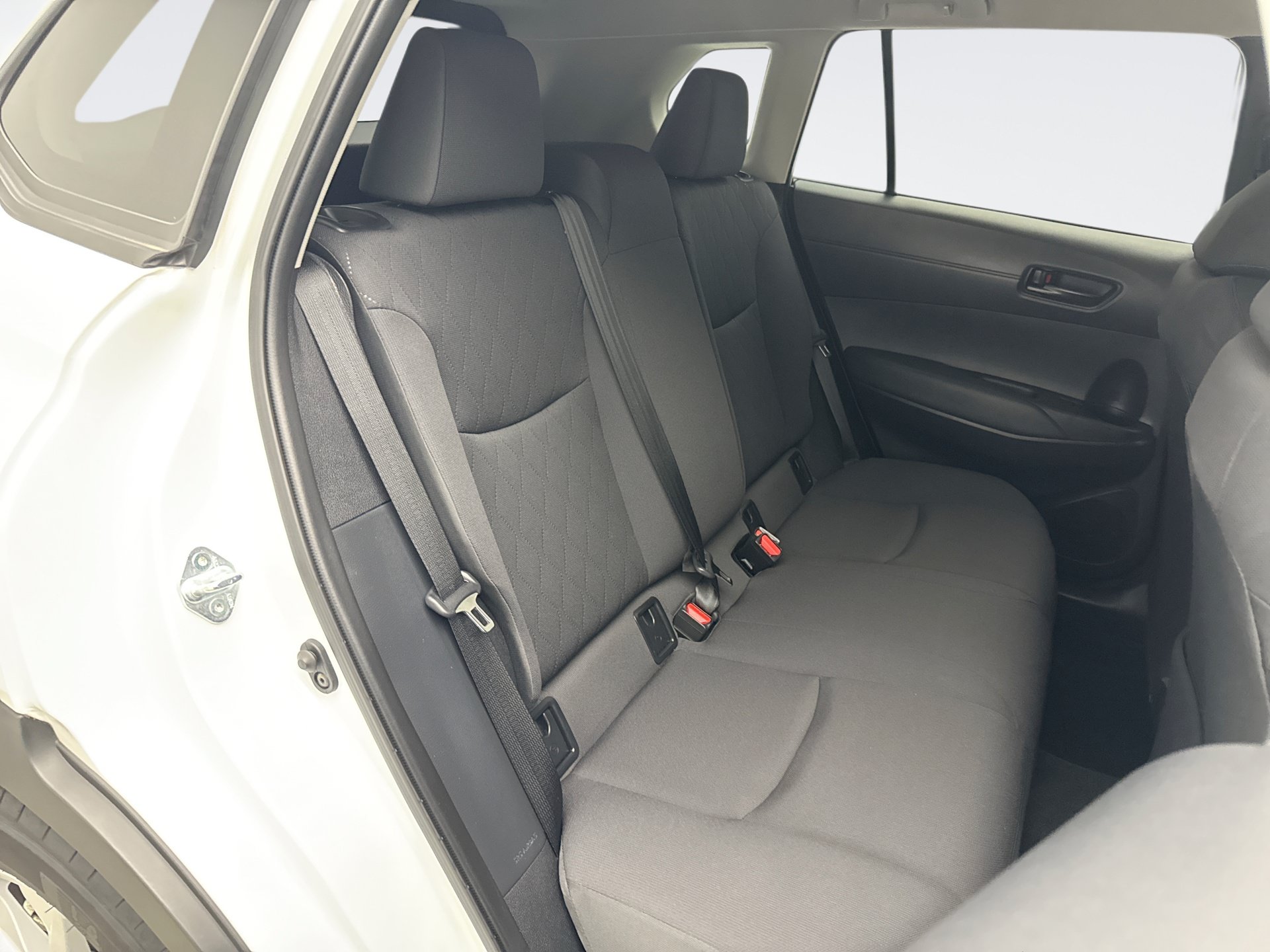 Used 2024 Toyota Corolla Cross LE AWD/4WD image 18