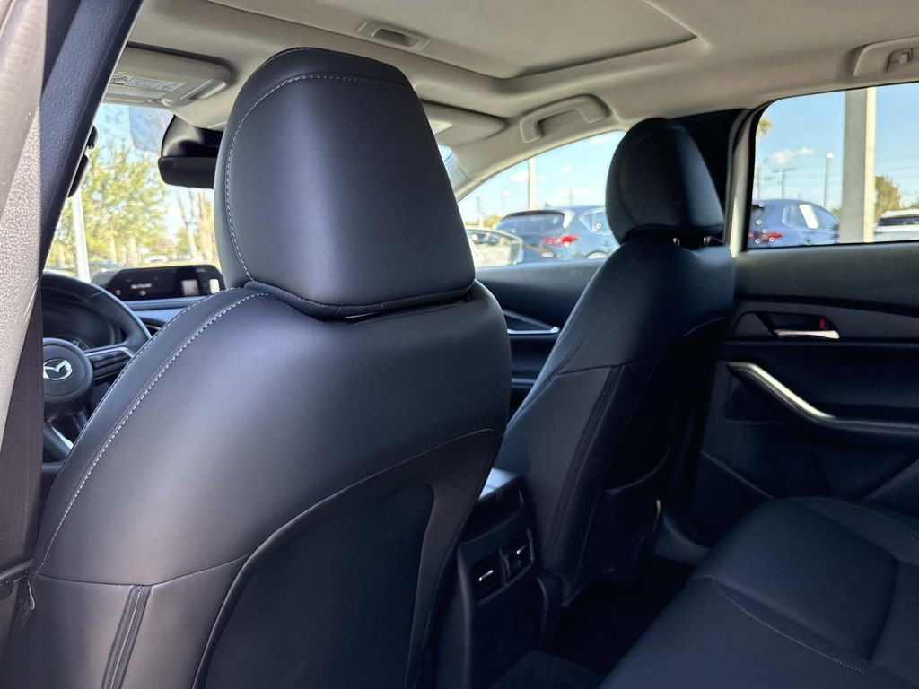 Certified 2025 MAZDA CX-30 AWD 2.5 S w/ Preferred Package image 16