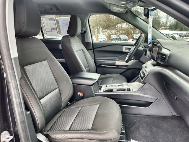 Used 2022 Ford Explorer XLT image 27
