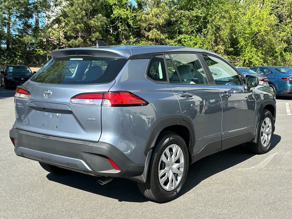 Used 2022 Toyota Corolla Cross L AWD/4WD image 4