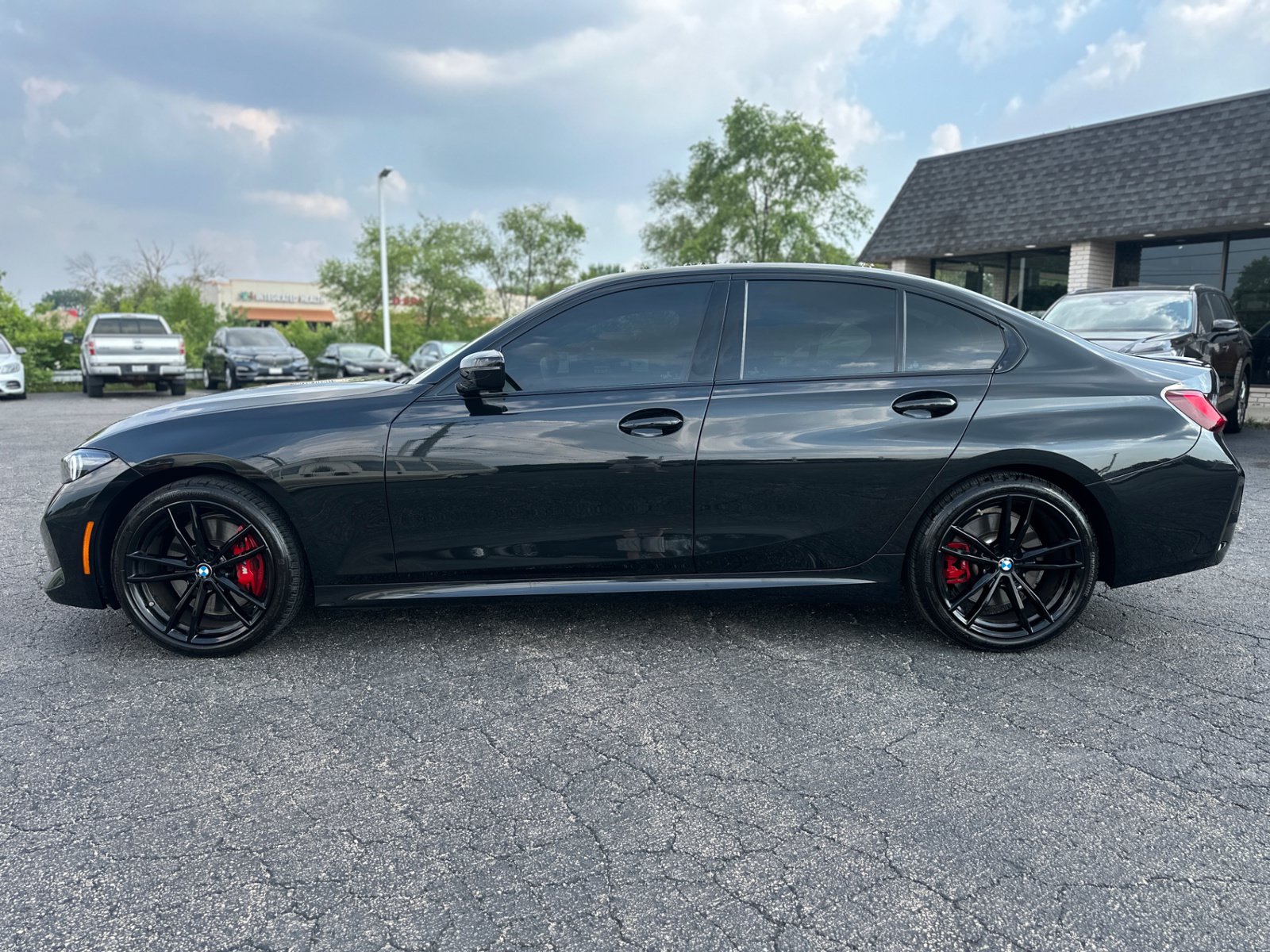 Used 2024 BMW 330i xDrive Sedan w/ M Sport Package AWD/4WD image 2