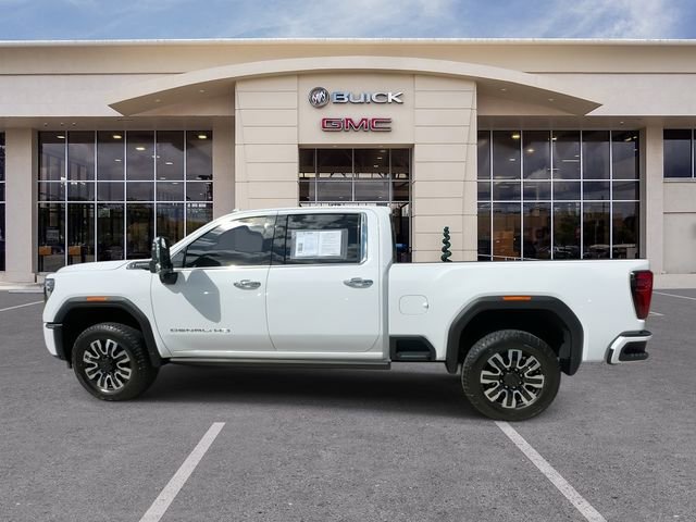 Used 2025 GMC Sierra 2500 Denali Ultimate image 9