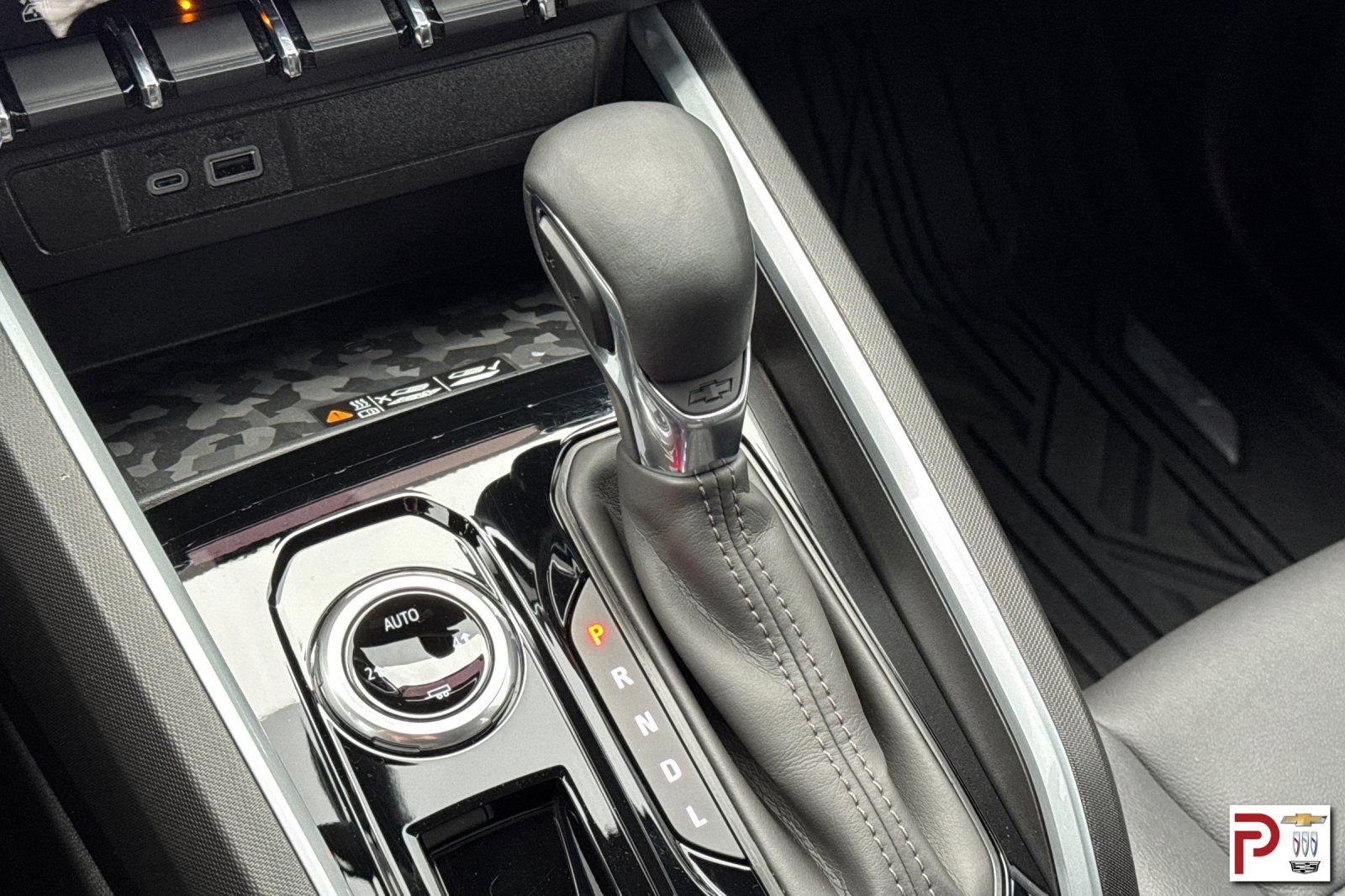 Used 2024 Chevrolet Colorado LT w/ LT Convenience Package III image 26