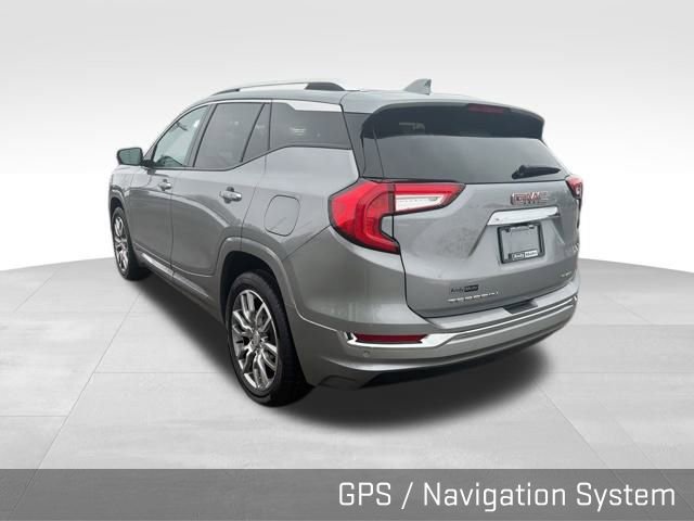 Used 2024 GMC Terrain Denali w/ Denali Premium Package image 13