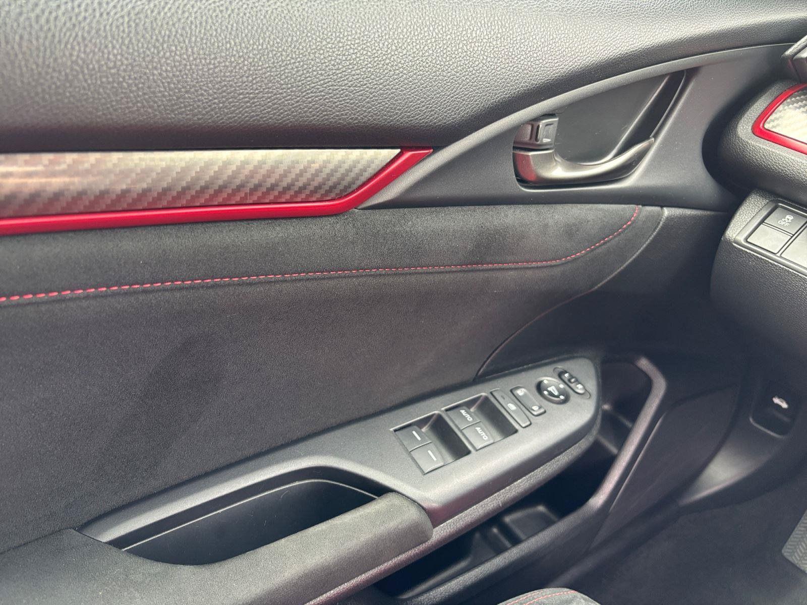Used 2017 Honda Civic Type R image 18