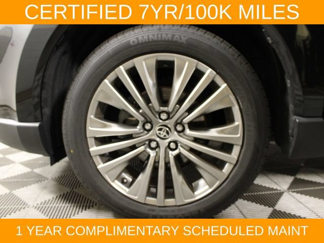 Used 2024 Toyota Venza Limited AWD/4WD image 28