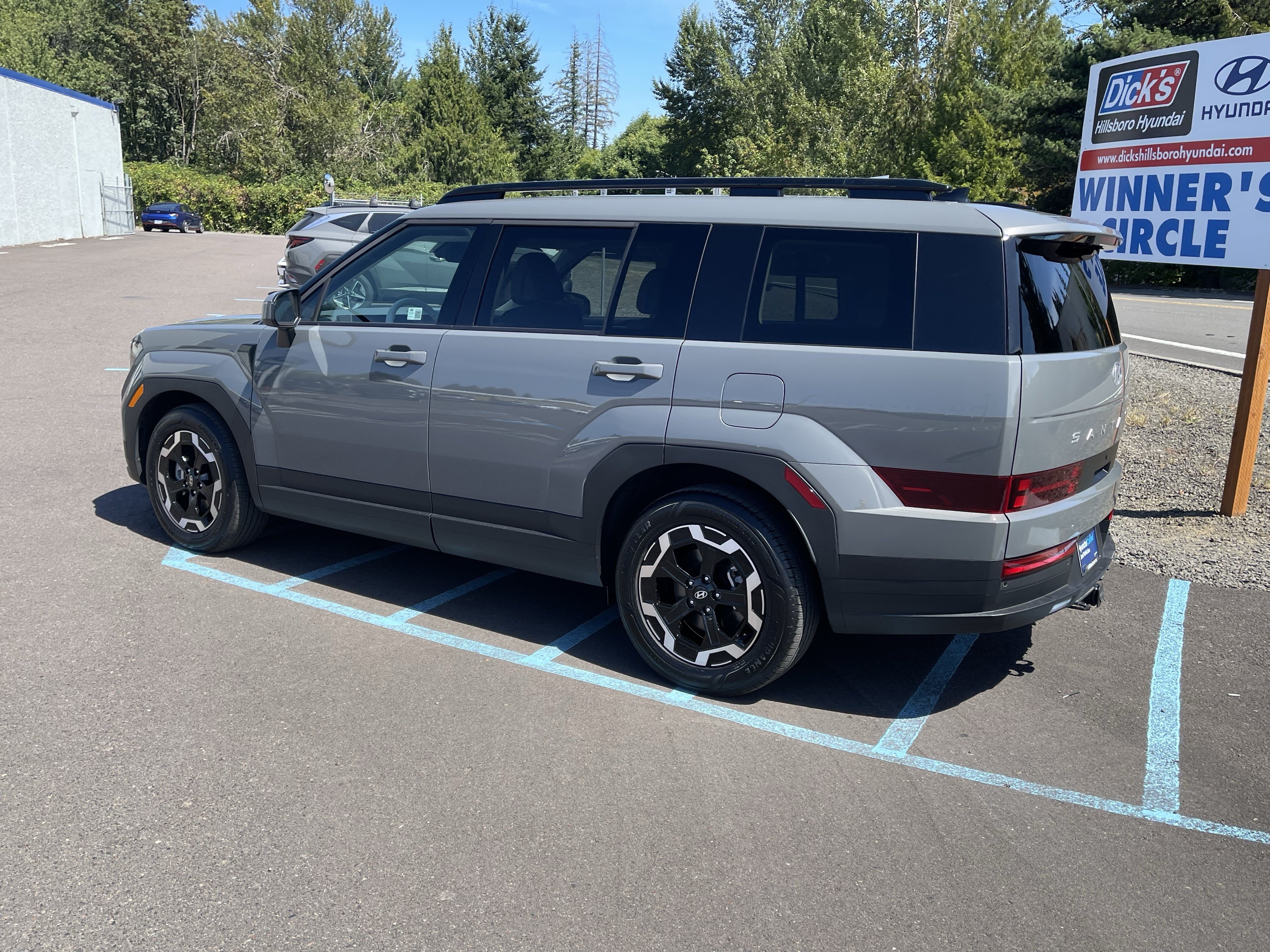 Certified 2025 Hyundai Santa Fe SEL w/ Tow & Go Package AWD/4WD image 3