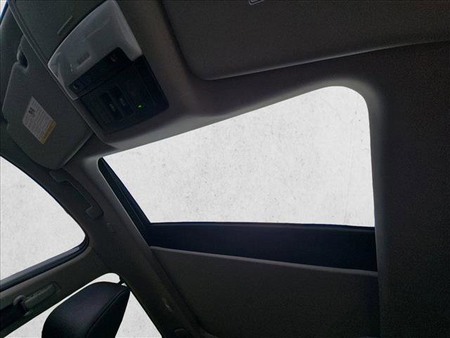 Used 2024 Nissan Rogue SV w/ SV Premium Package FWD image 13