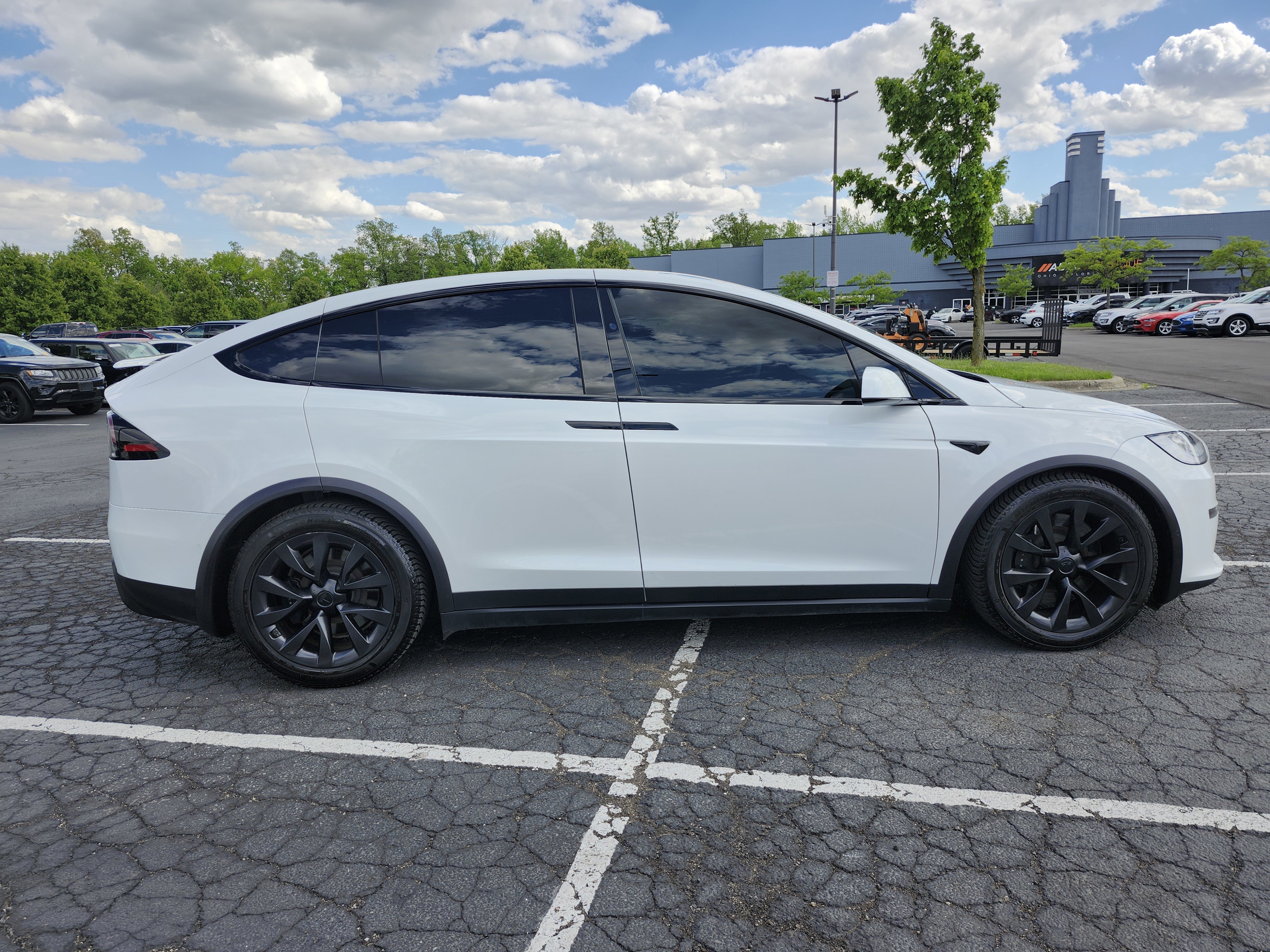 Used 2022 Tesla Model X AWD/4WD image 18
