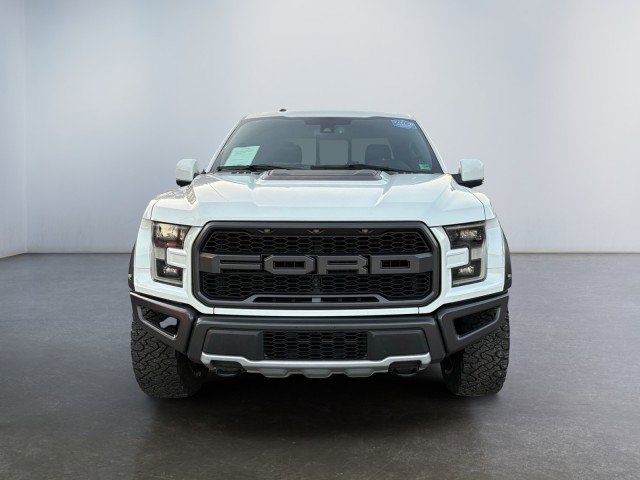 Used 2018 Ford F150 Raptor w/ Equipment Group 802A Luxury AWD/4WD image 9