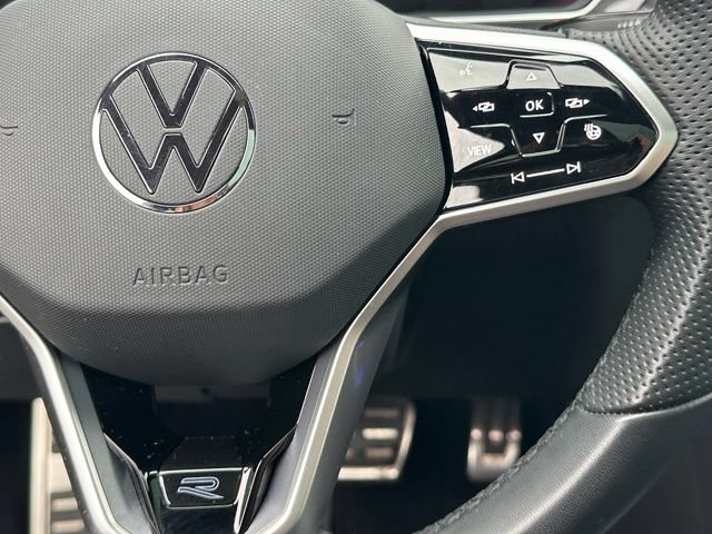 Used 2023 Volkswagen Tiguan SEL R-Line AWD/4WD image 19