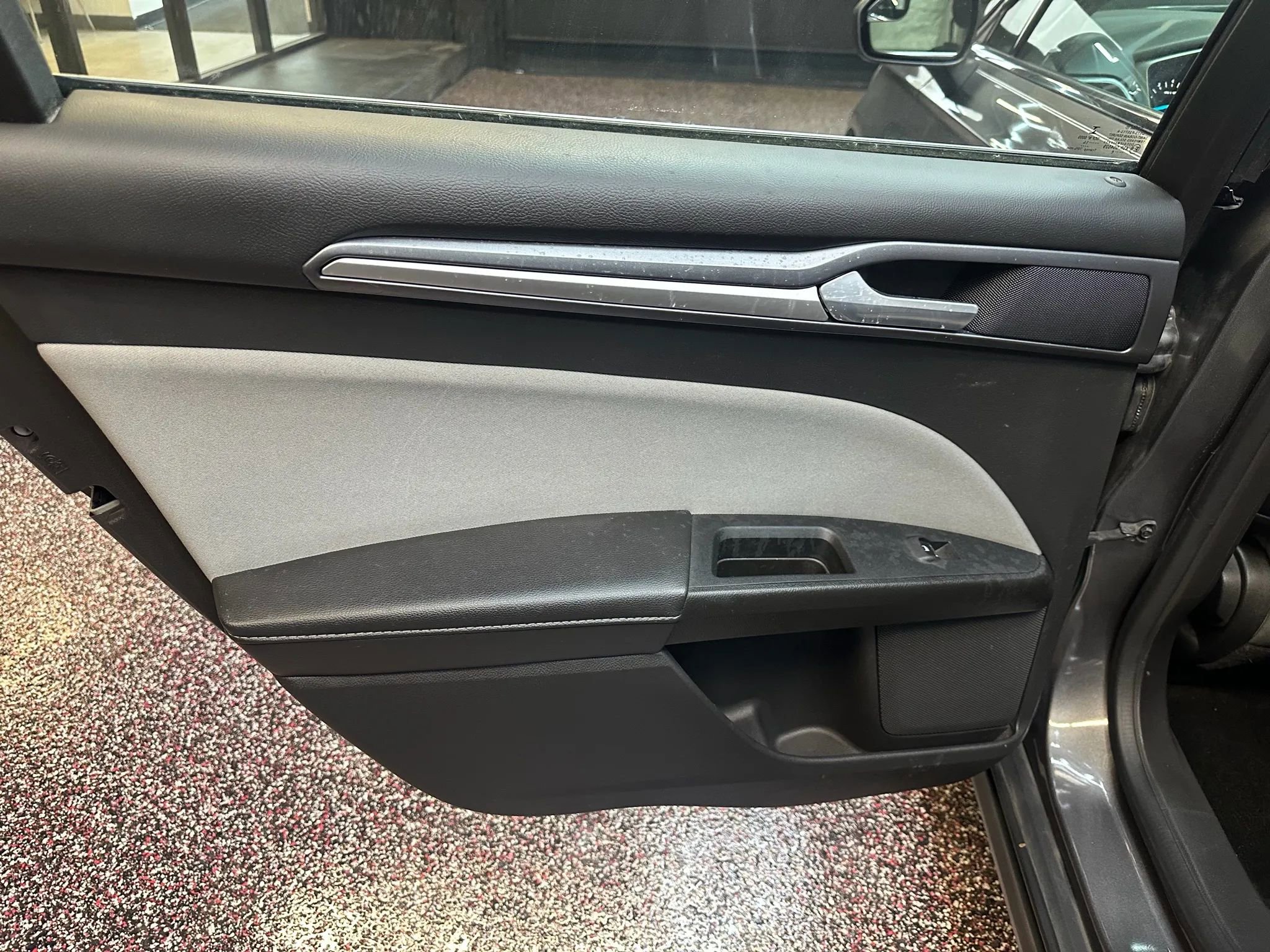 Used 2014 Ford Fusion S image 17