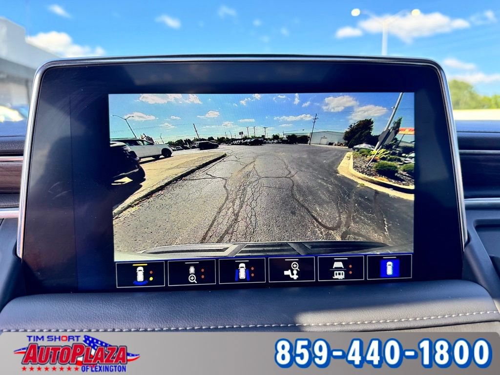 Used 2023 Chevrolet Suburban Z71 w/ Z71 Off-Road Package AWD/4WD image 24