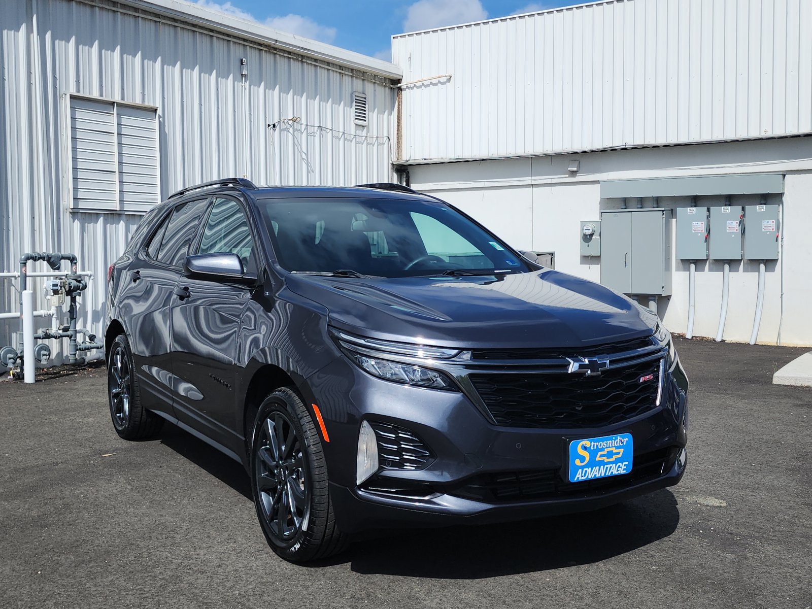 Used 2023 Chevrolet Equinox RS AWD/4WD image 7
