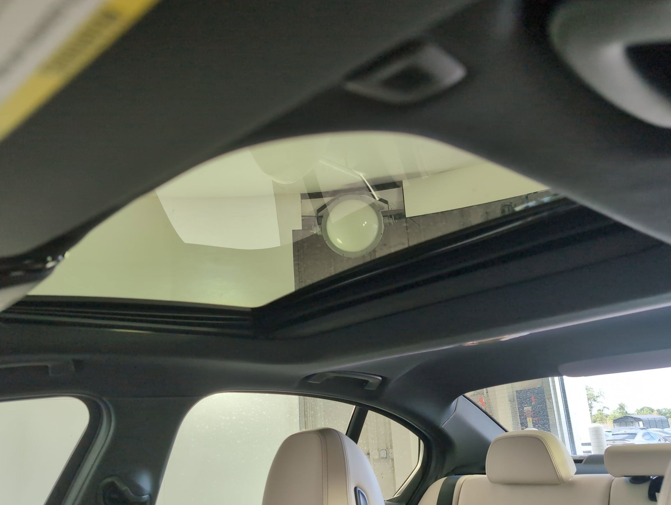 Used 2026 BMW 330i Sedan w/ Premium Package image 12